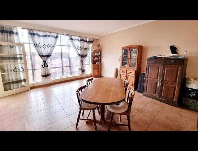 1 BEDROOM APARTMENT FOR SALE IN KENMARE